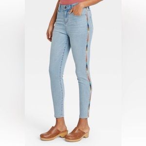 Target Knox Rose Embroidered Pants Stretch Skinny Jeans Colorful Geometric 16